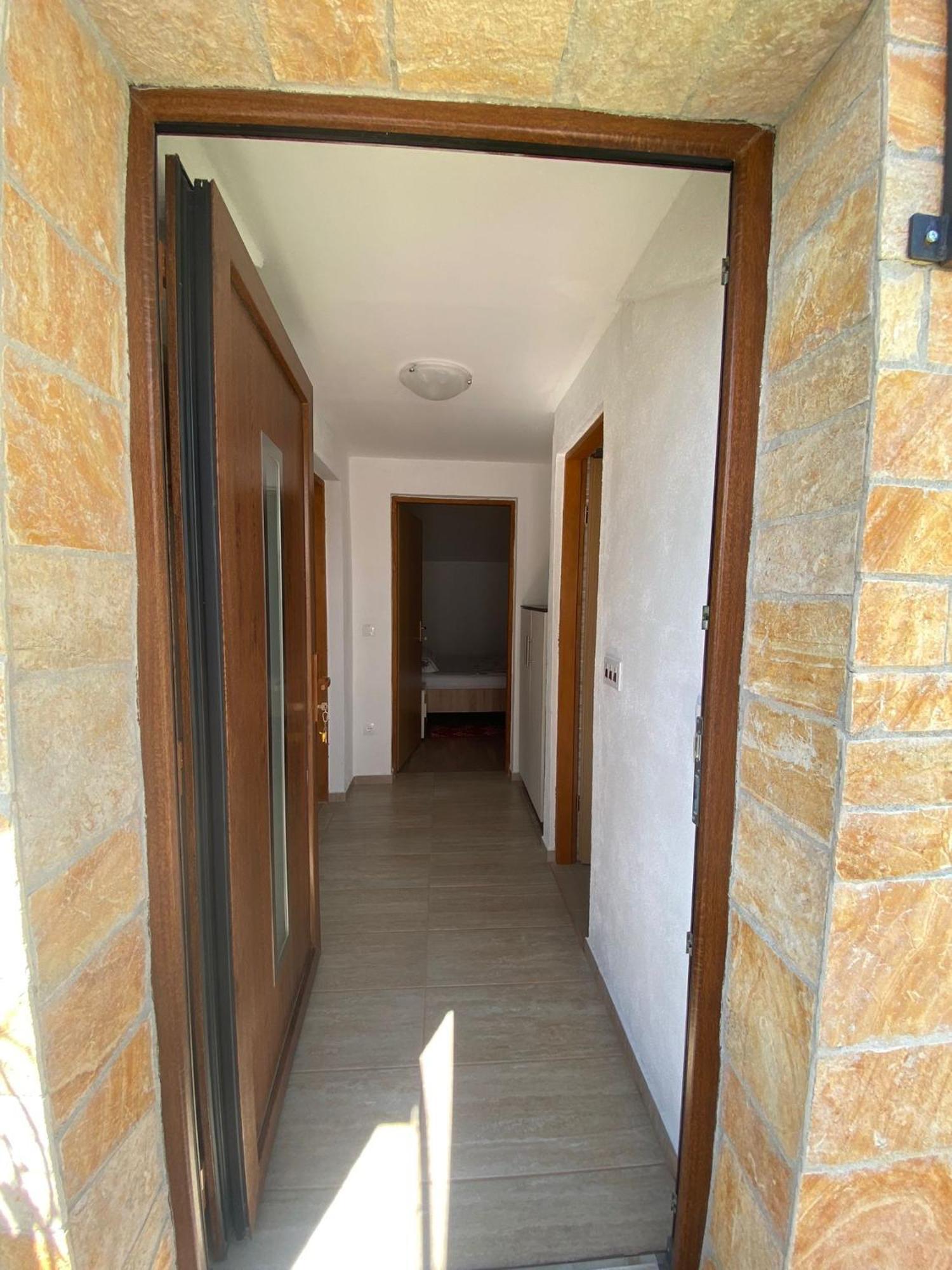 Apartmani Anka Gornji Karin Exterior photo