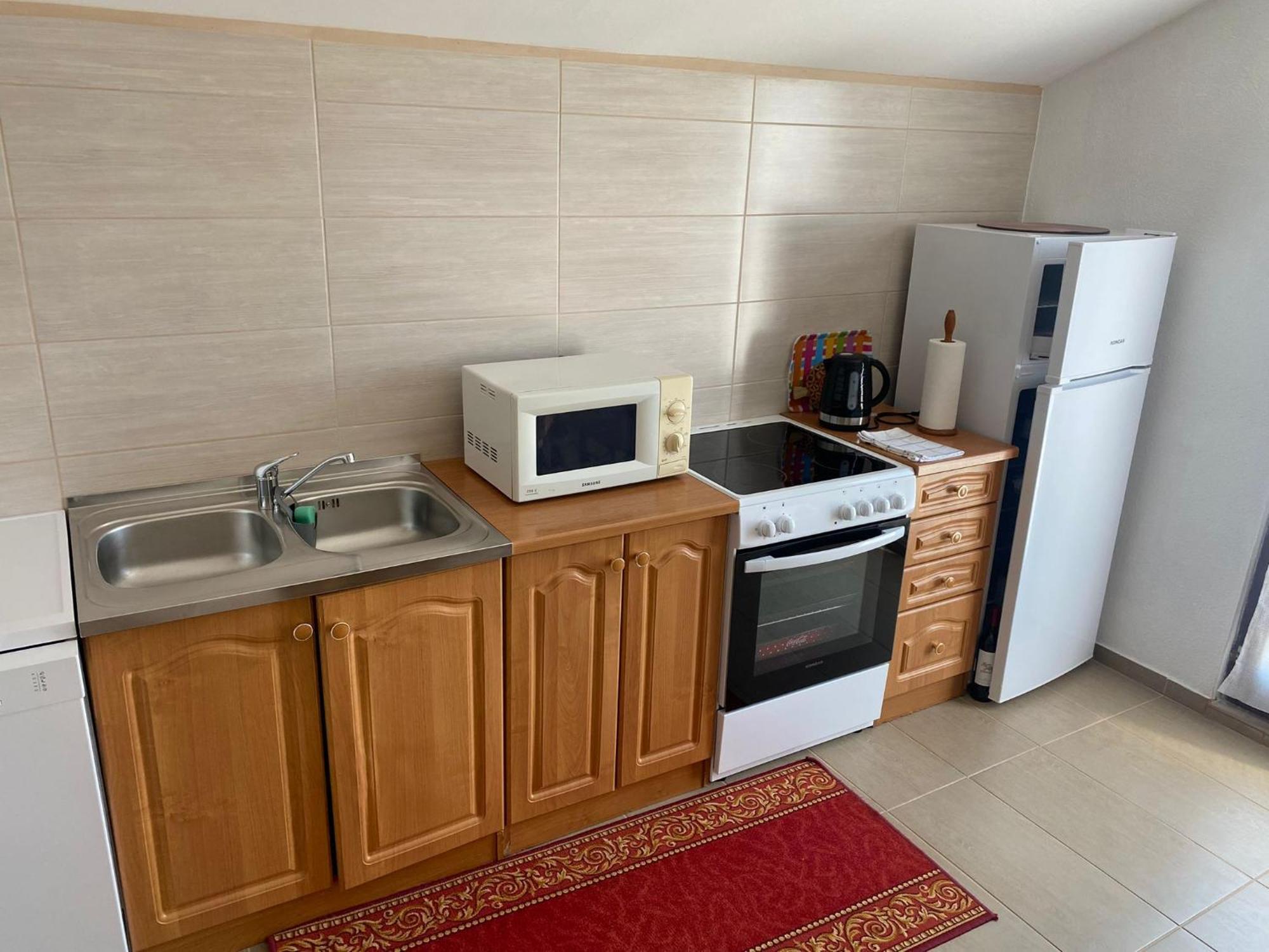 Apartmani Anka Gornji Karin Exterior photo